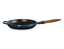 Le Creuset gietijzeren Signature koekenpan met houten handvat - 28 cm / 2.6 liter - nuit