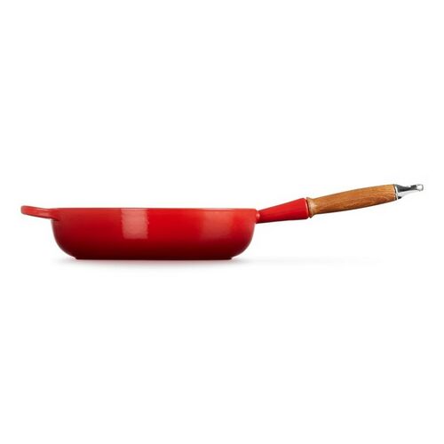Le Creuset gietijzeren Signature hapjespan met houten handvat - 28 cm / 3.6 liter - kersenrood