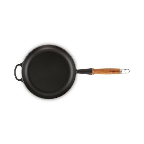 Le Creuset gietijzeren Signature koekenpan met houten handvat - 26 cm / 2.0 liter - mat zwart