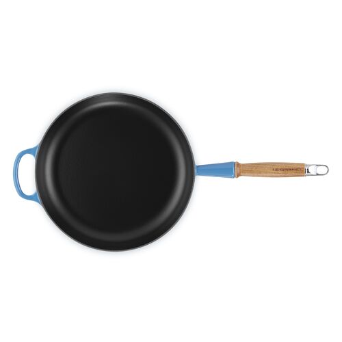 Le Creuset gietijzeren Signature koekenpan met houten handvat - 28 cm / 2.6 liter - azure