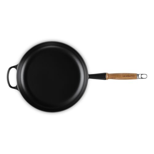 Le Creuset gietijzeren Signature koekenpan met houten handvat - 28 cm / 2.6 liter - mat zwart