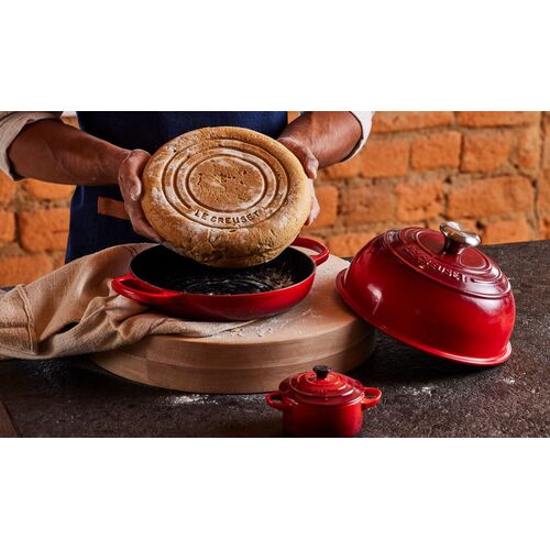 Le Creuset gietijzeren broodpan 24 cm / 1.6 liter - kersenrood